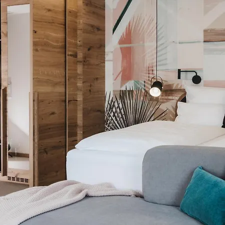 Hotel Landhotel 4*